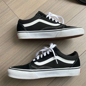 Vans Classic Old Skool Black Sneakers, Women’s Size 7.5